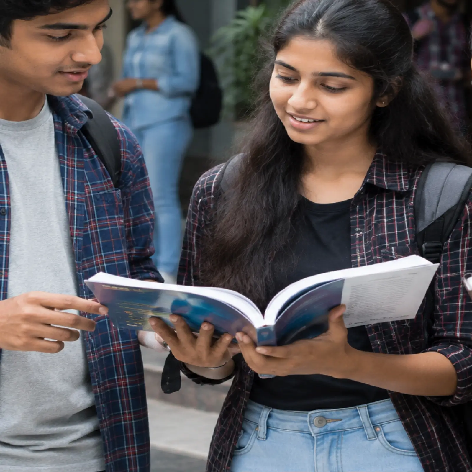 Infographic explaining BBA after 12th science eligibility and why science students are choosing BBA degrees