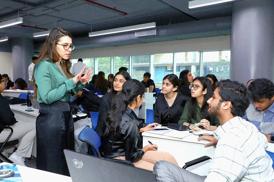 innovation-driven learning, strong industry integration, and experiential approach