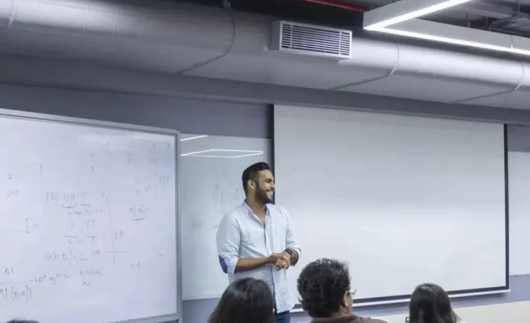 ATLAS ISDI Fellow Adesh Bhansali conducts a session on Building your UX portfolio