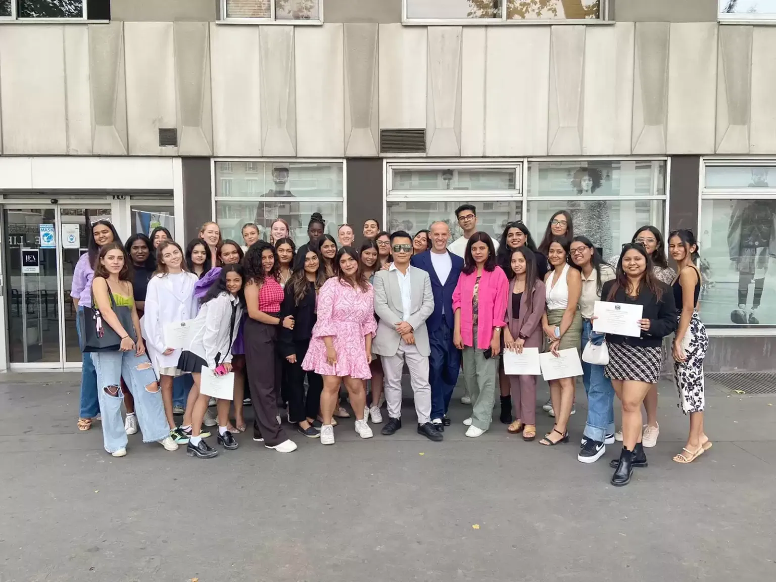 ATLAS ISDI students on Global Immersion in Paris