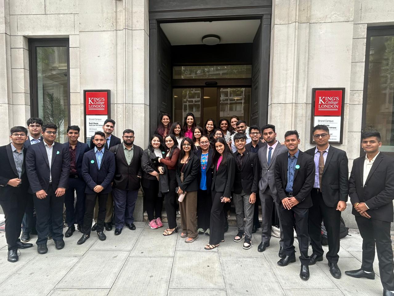 UK Immersion, Day 3: ATLAS Students unleash new horizons at King’s College London