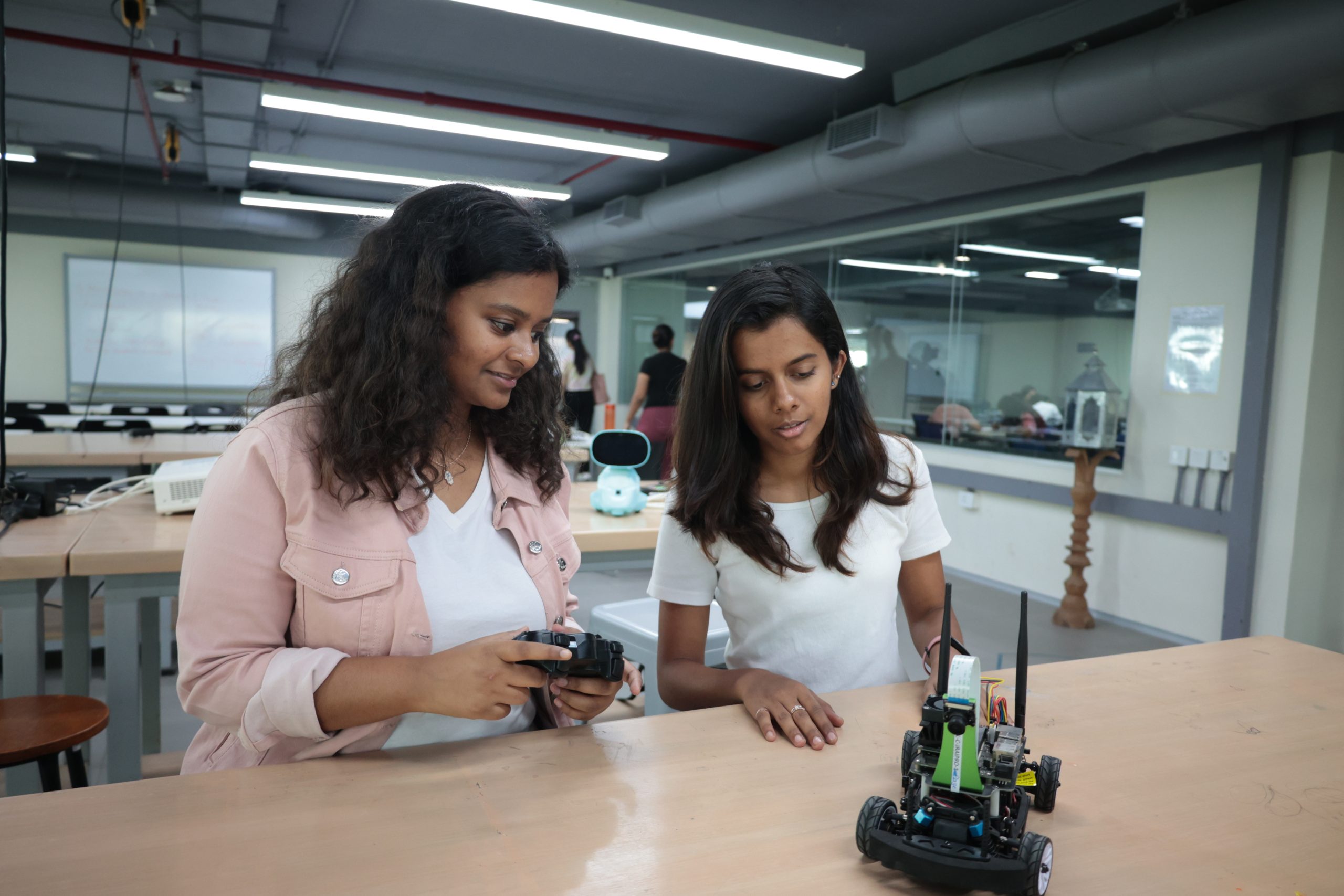 Top 10 Reasons to Study AI & ML in Your B.Tech Program